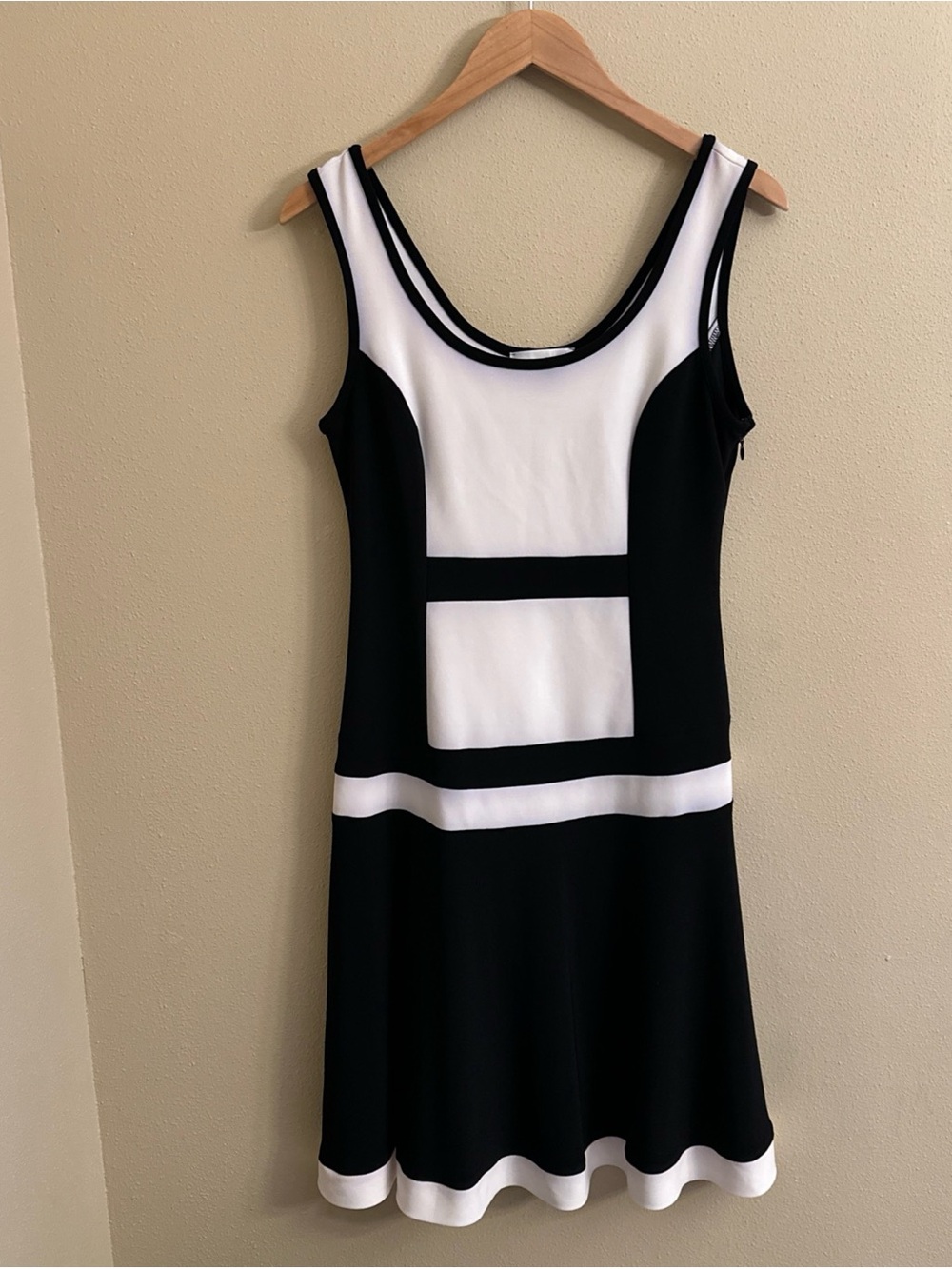 Joseph Ribkoff Dress 8 (US) Sleeveless Cocktail Party Event Office Classic